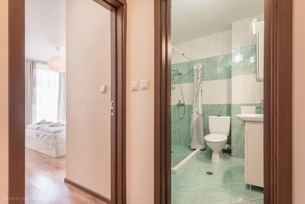 Bright Place Next To Grand Mall Варна Екстериор снимка