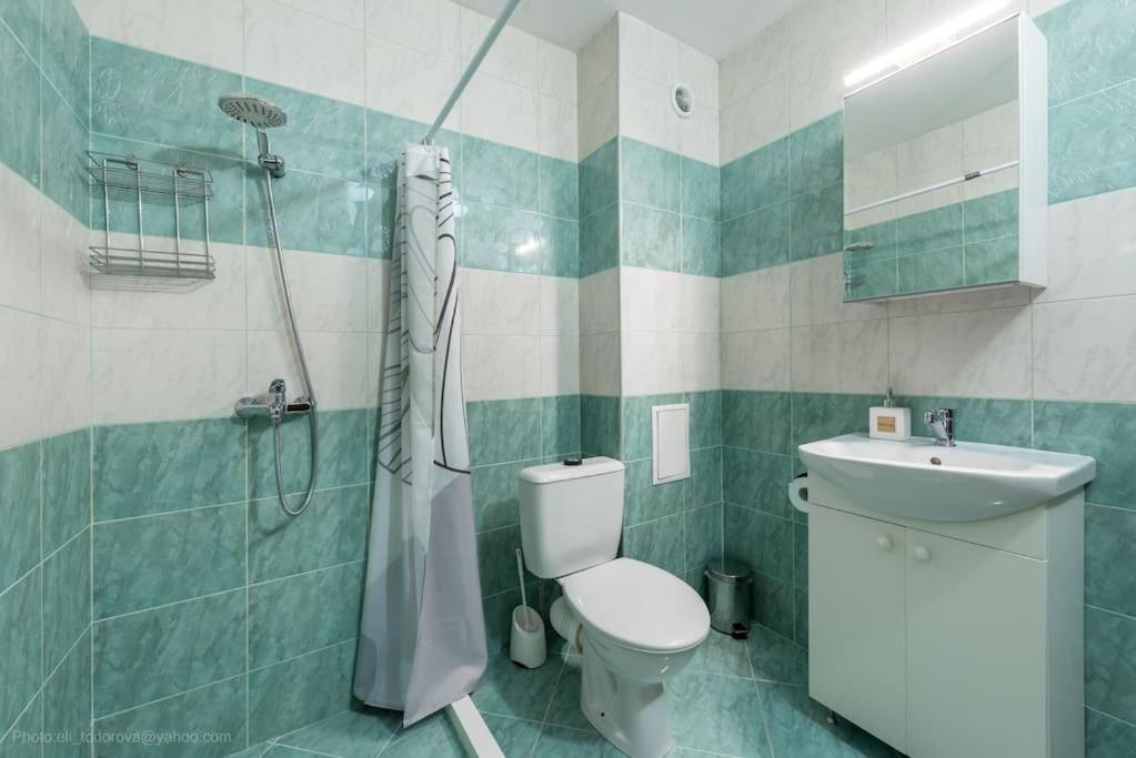 Bright Place Next To Grand Mall Варна Екстериор снимка